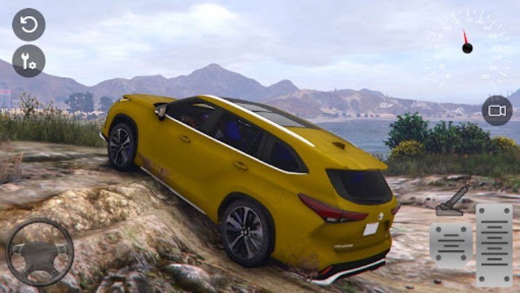 Toyota Highlander SUV Driving