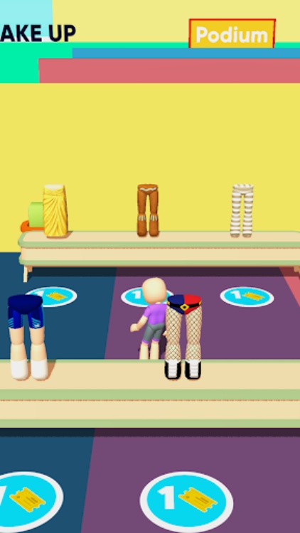 Famous Fashion  Dress Up Game